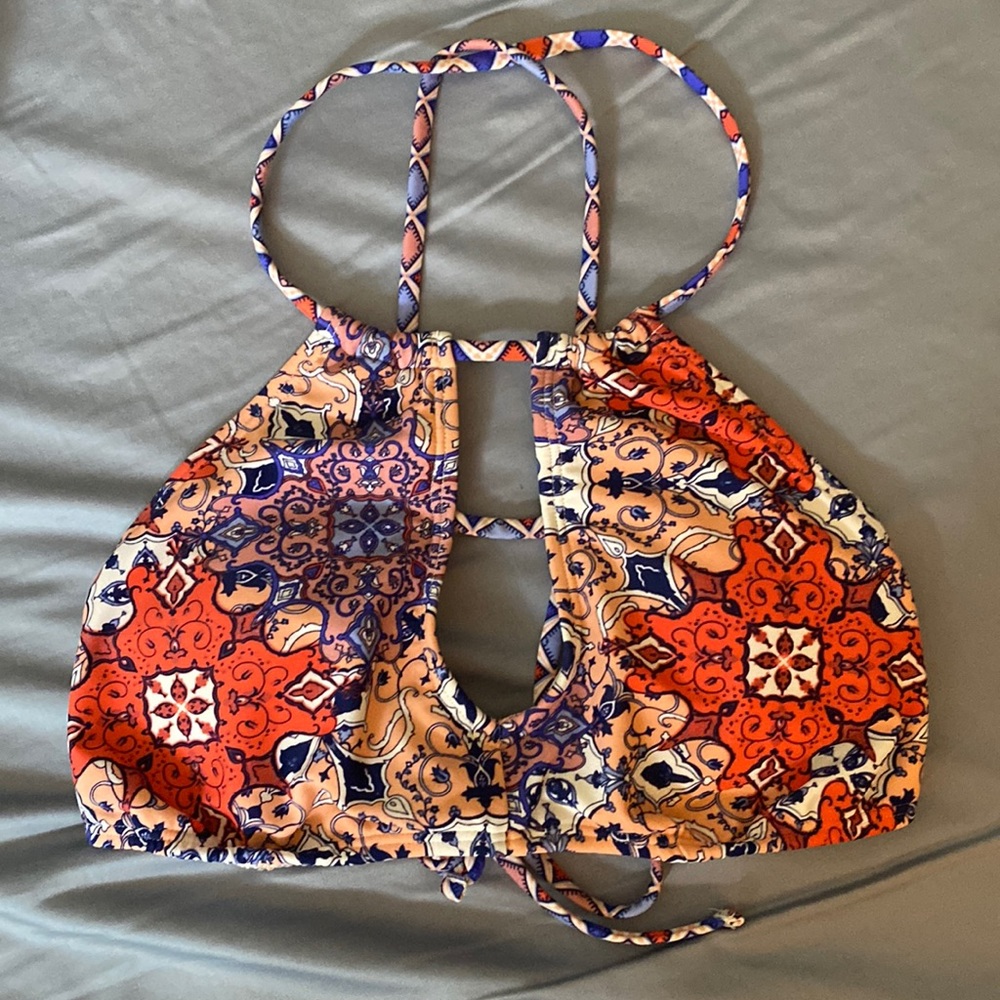 Multicolor bathing top